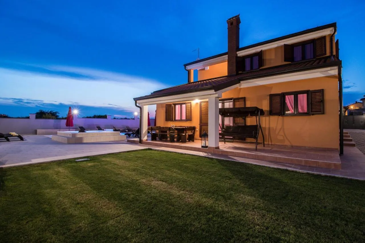 Luxury Villa Hedone With Pool & Whirpool In Pula Near The Beach Croatia