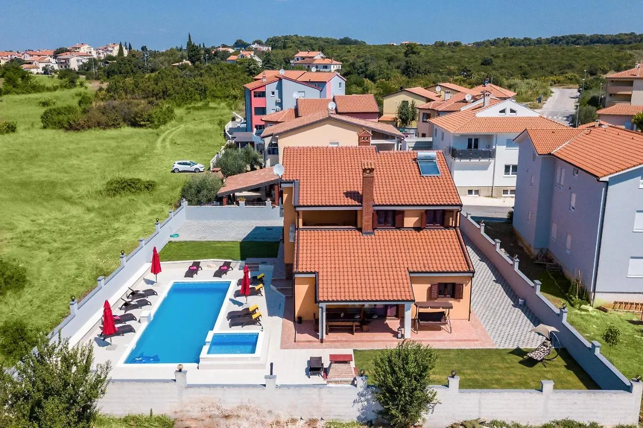 Luxury Villa Hedone With Pool & Whirpool In Pula Near The Beach Croatia
