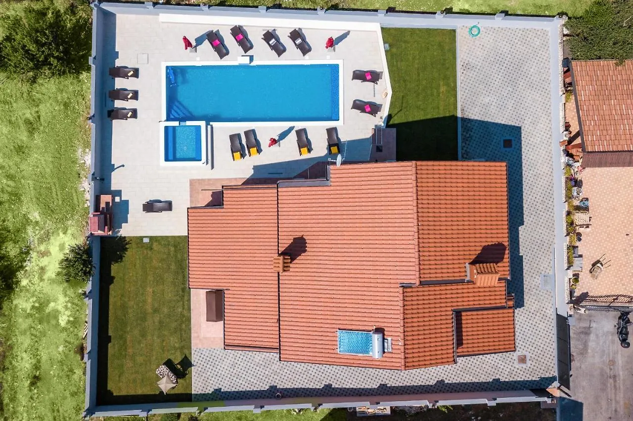Luxury Villa Hedone With Pool & Whirpool In Pula Near The Beach
