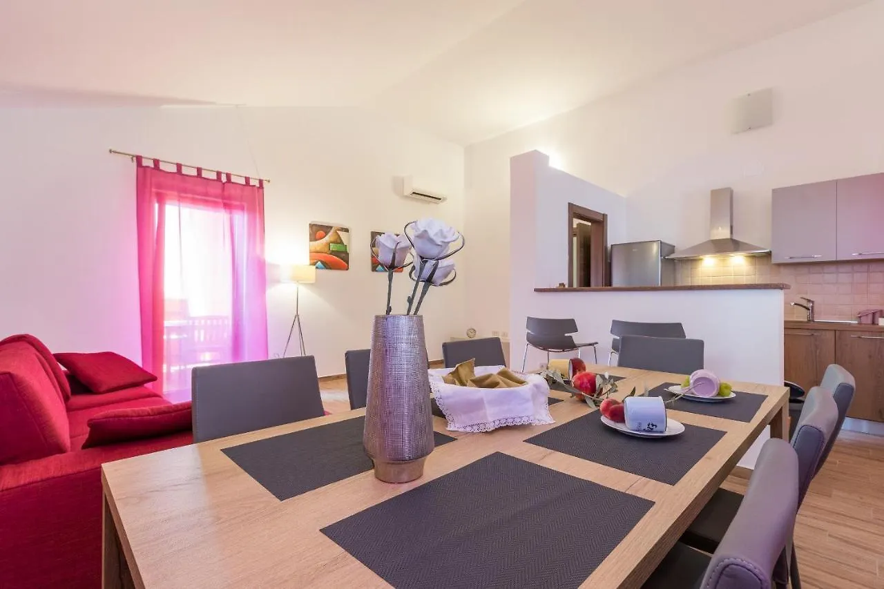 Luxury Villa Hedone With Pool & Whirpool In Pula Near The Beach
