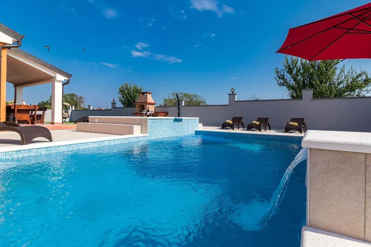 Luxury Villa Hedone With Pool & Whirpool In Pula Near The Beach 0*,