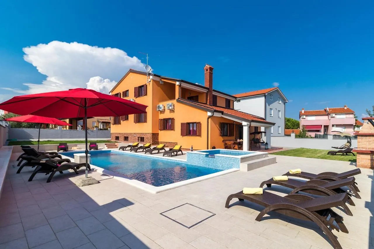 Luxury Villa Hedone With Pool & Whirpool In Pula Near The Beach Croatia