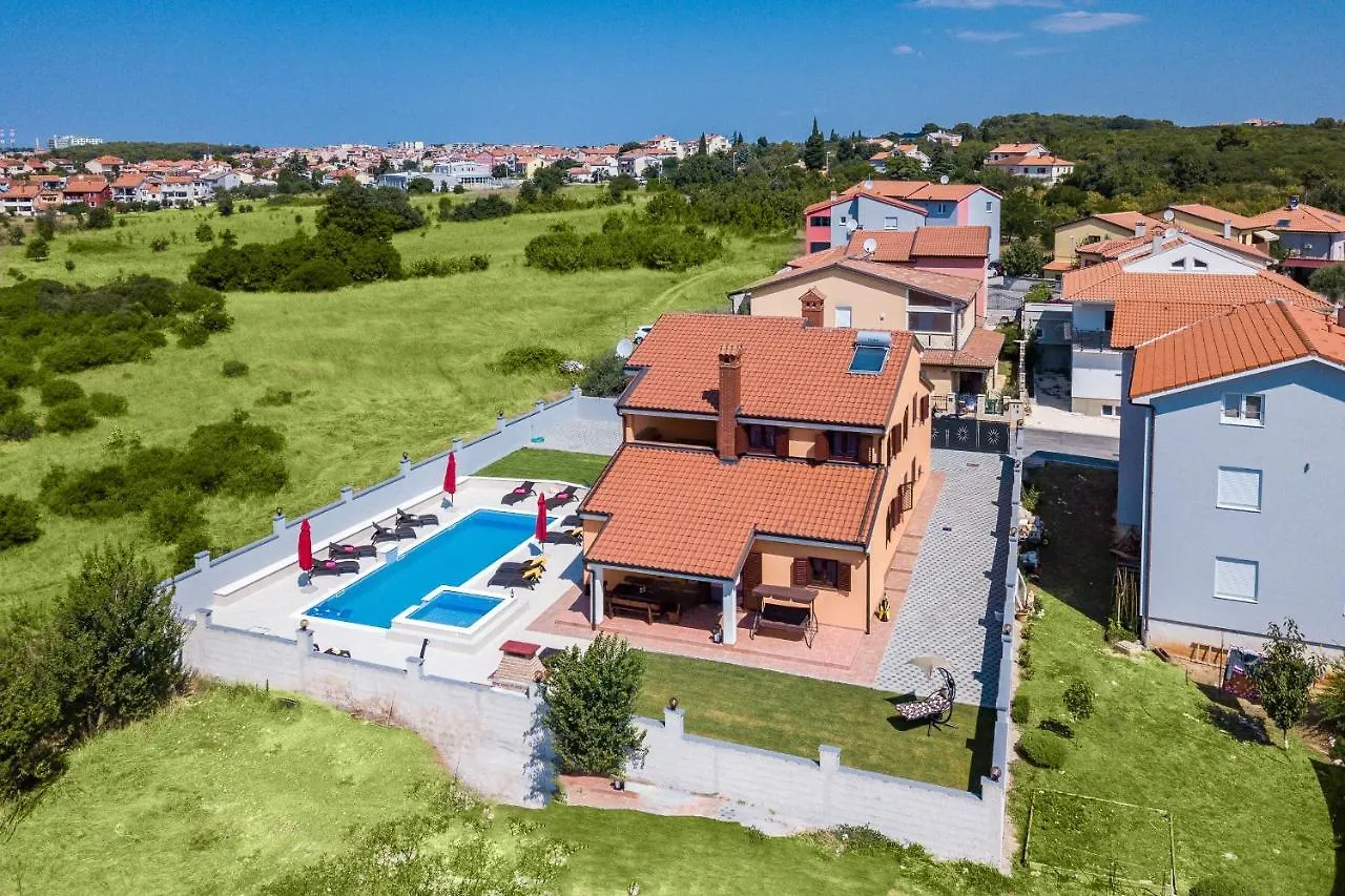 Luxury Villa Hedone With Pool & Whirpool In Pula Near The Beach 0*,  Croatia